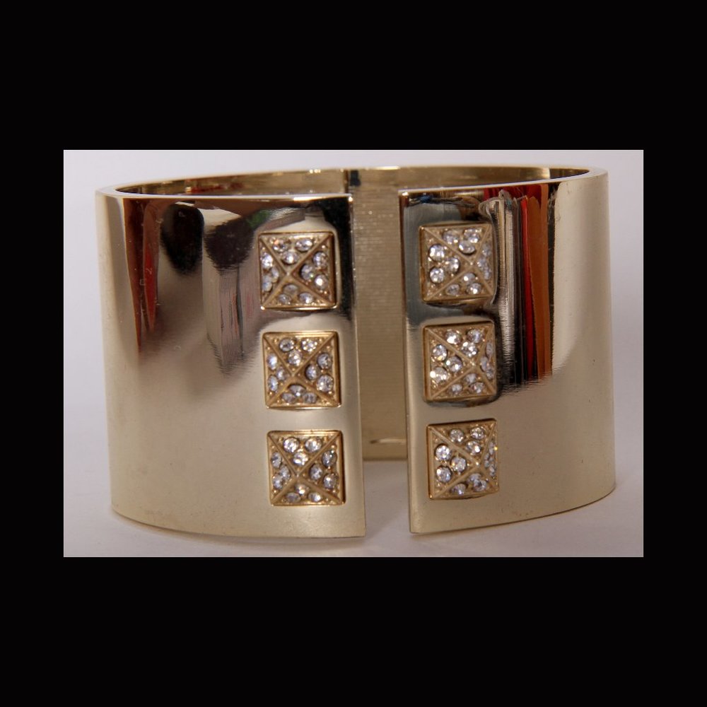 VS Gold Tone Hinged Bangle w/Rhinestones - Picture 1 of 5